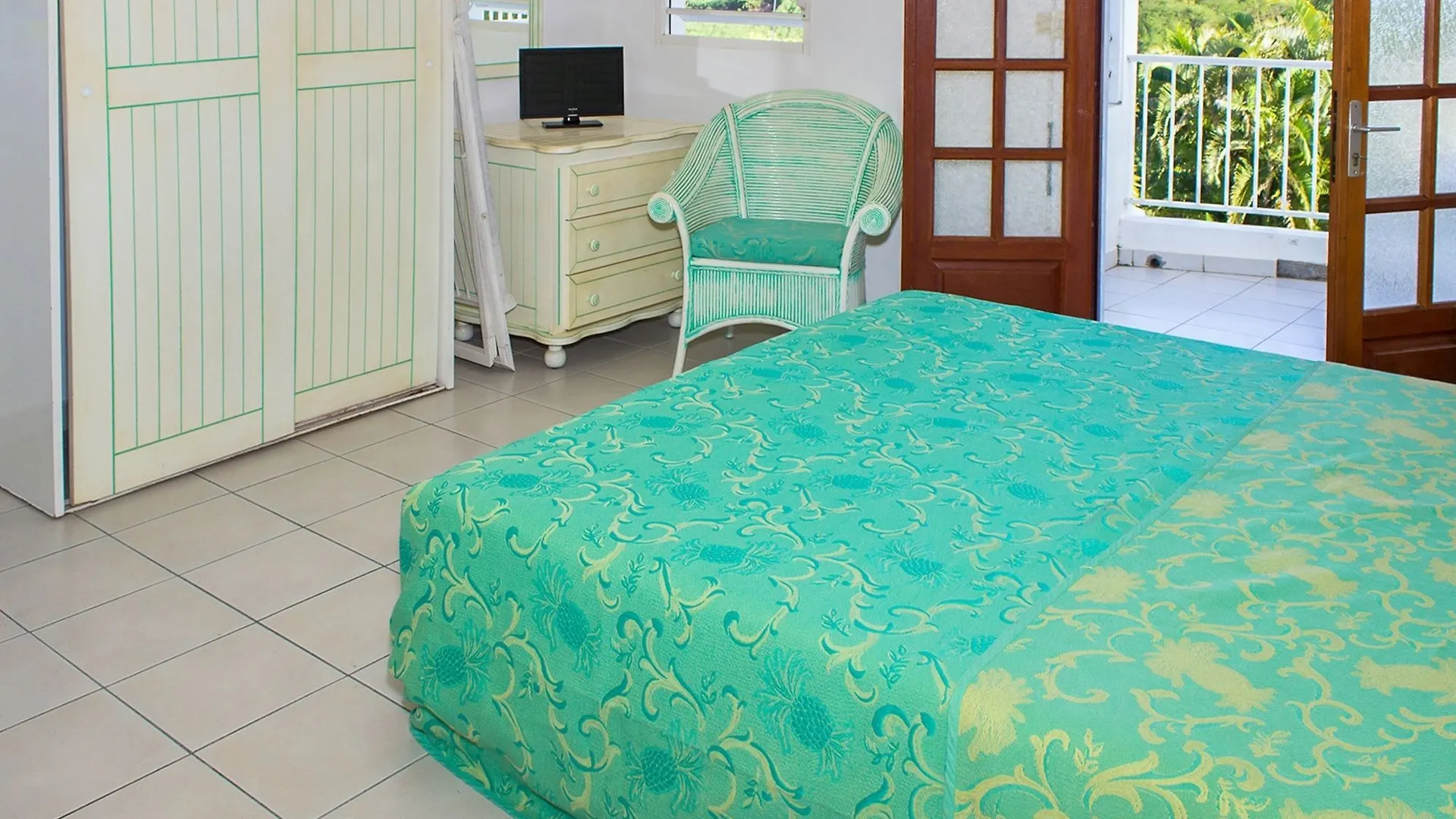 Idyllic Island-Style Flat In Sainte-Anne, Guadeloupe, With One Bedroom Guadeloupe
